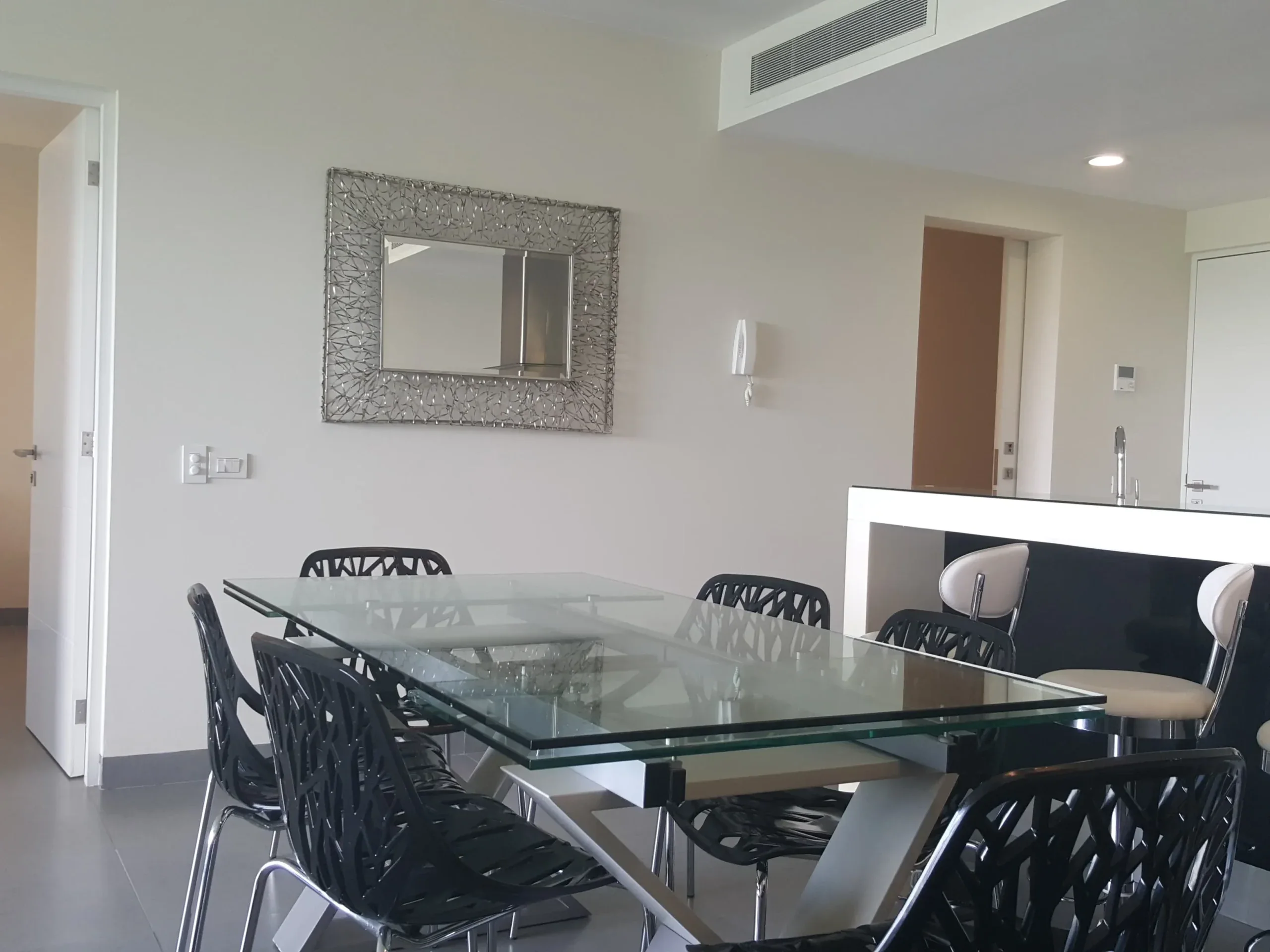 Nick Price · Departamento amueblado con carrito de golf 2