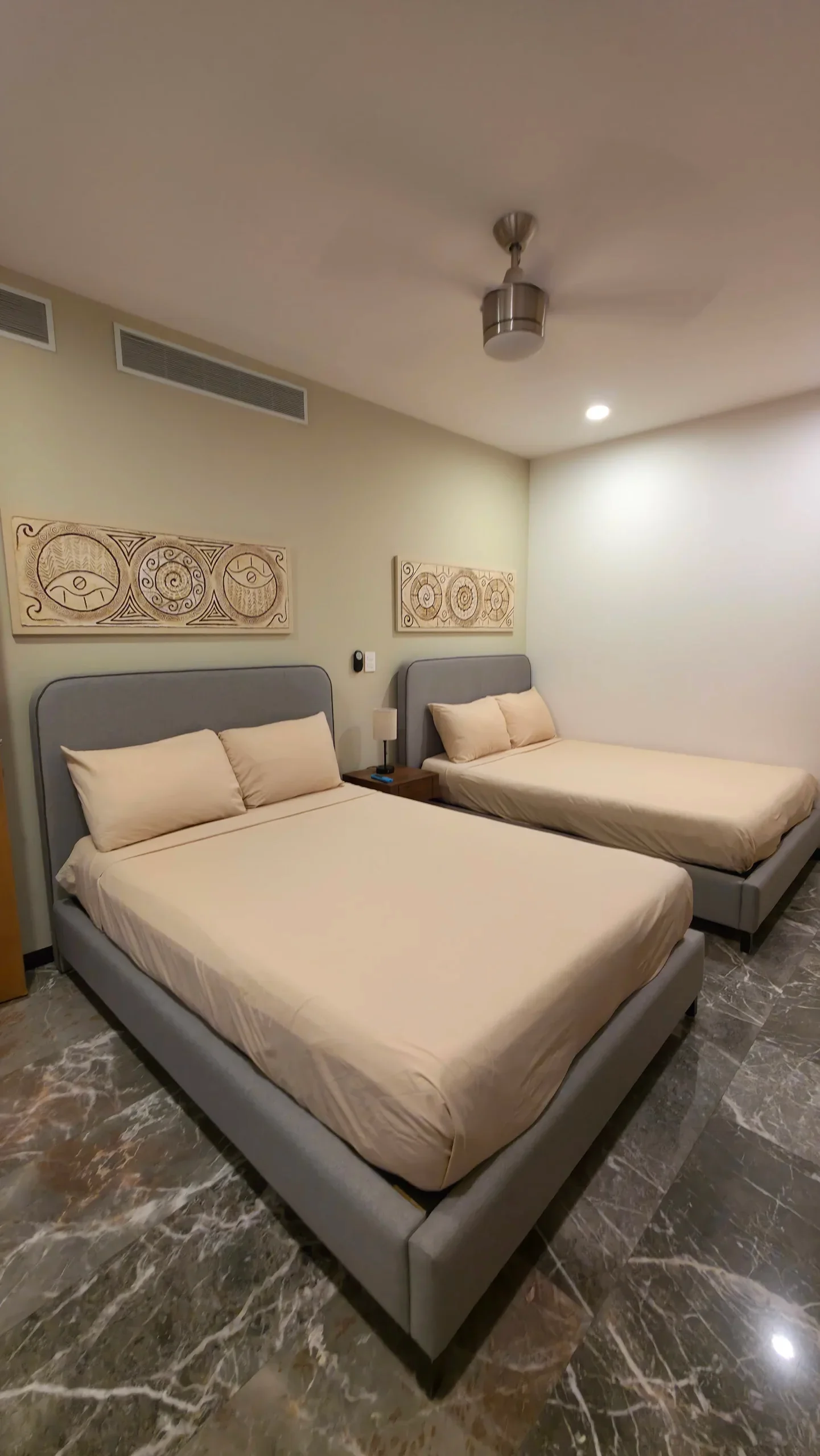 IT Beach · Condo beachfront de 2 recámaras lock-off 5