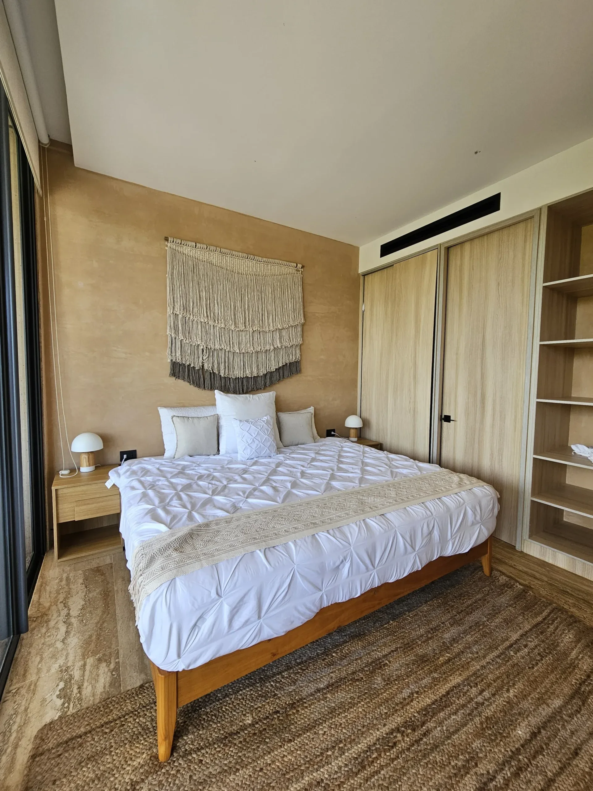 The Village · El estándar de luxury lifestyle en Corasol 3