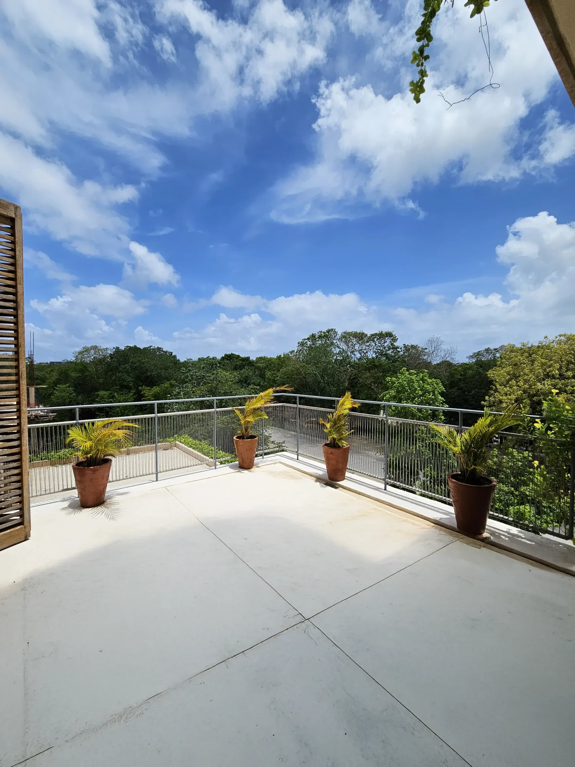 The Village · El estándar de luxury lifestyle en Corasol 5